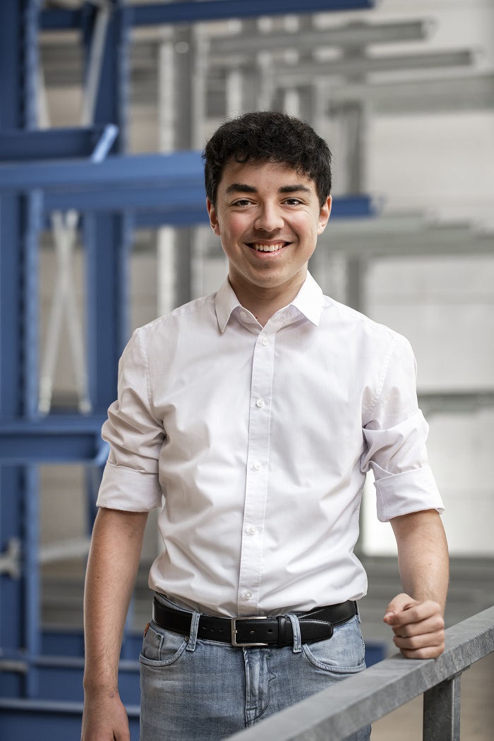 Singer Regale - Maximilian Weidlich